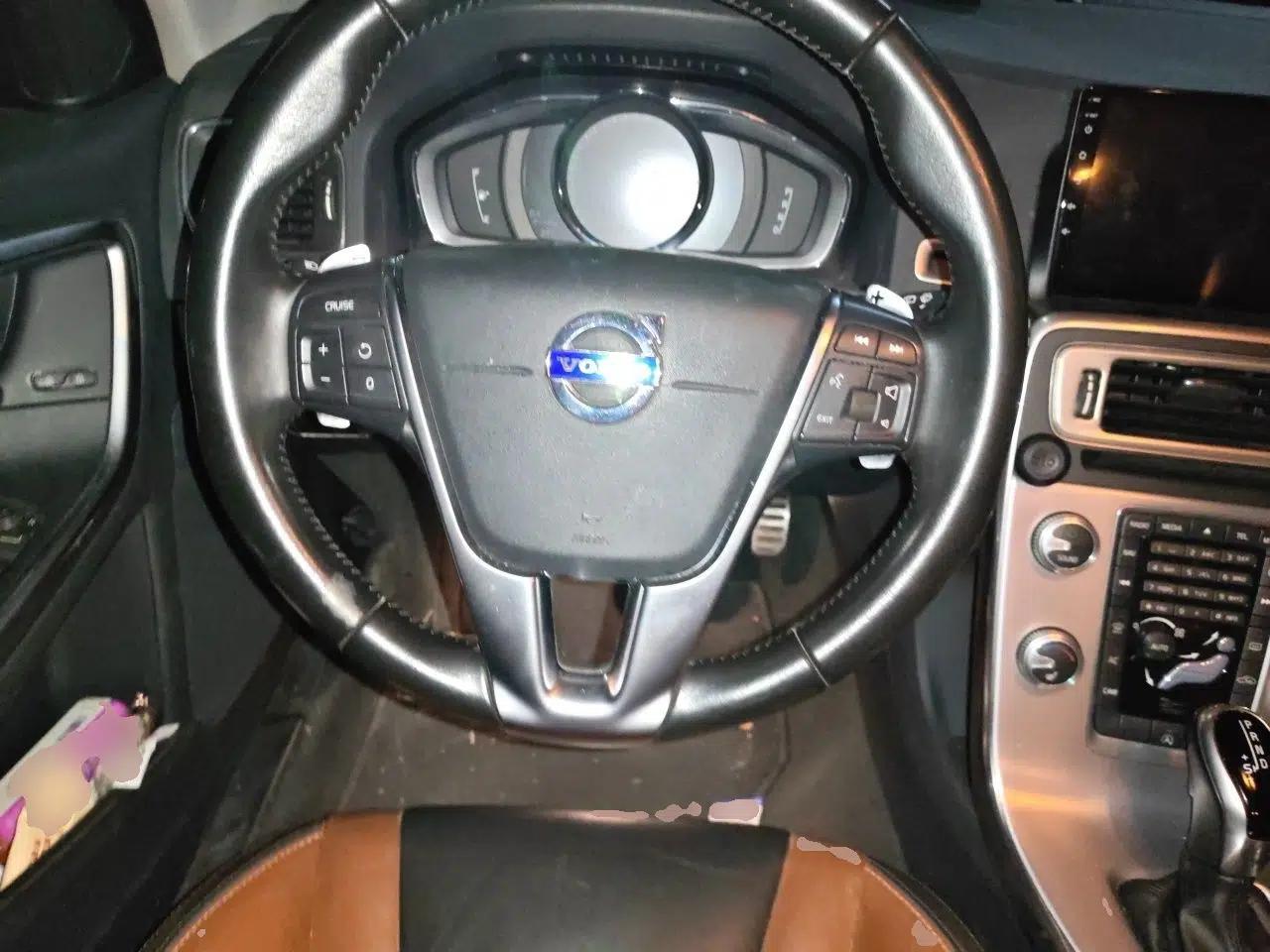 Volvo V60 2017 Cross Country T5 AWD China V Standard — миниатюра 11