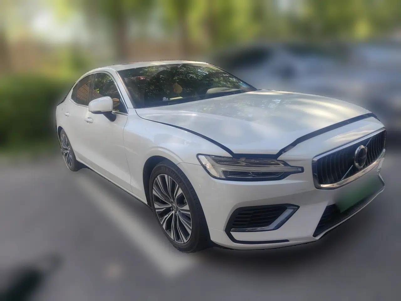 Volvo S60 New Energy 2023 T8 All-Wheel Drive Long-Range Zhiyi Luxury Edition — миниатюра 3