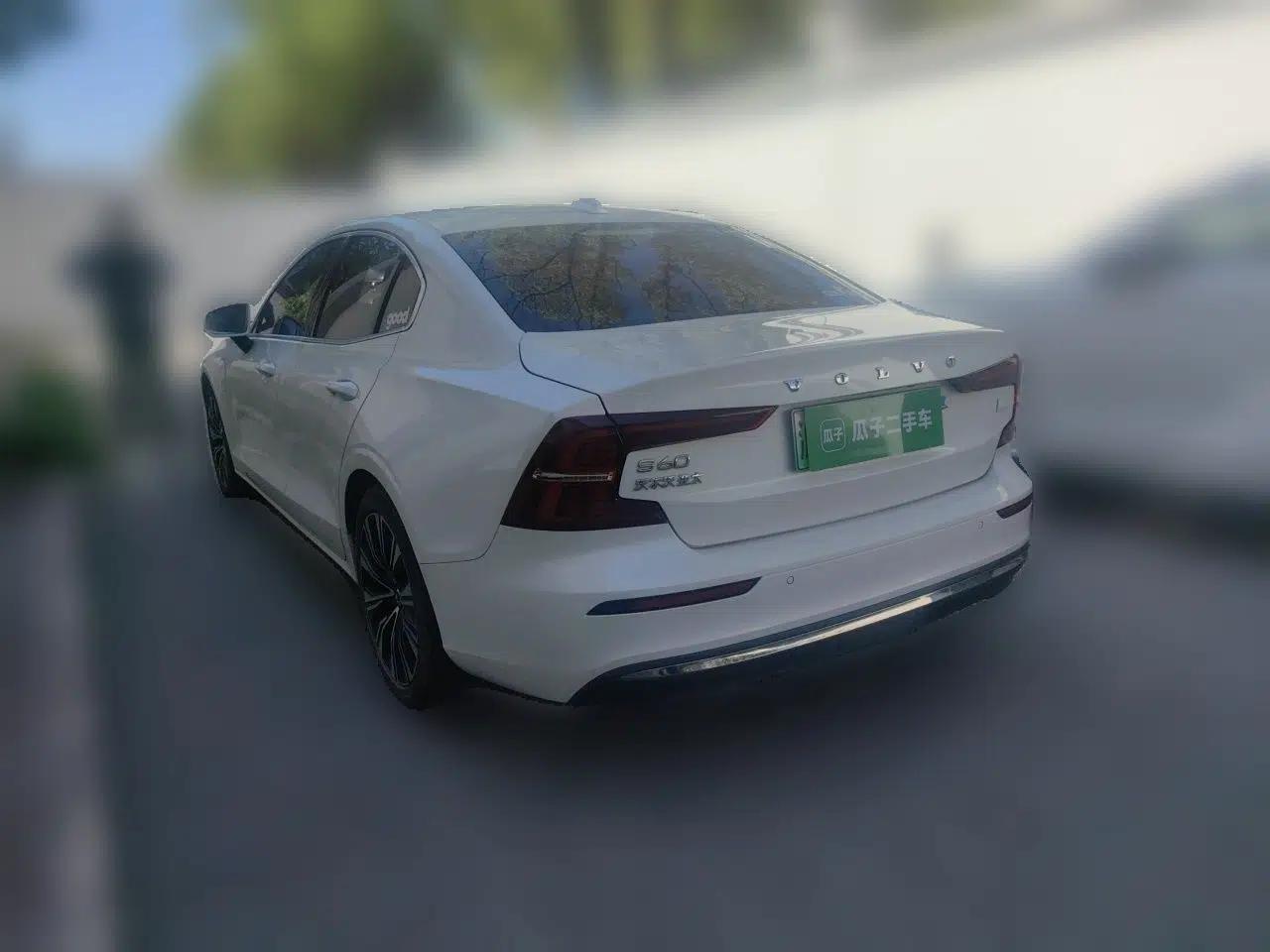 Volvo S60 New Energy 2023 T8 All-Wheel Drive Long-Range Zhiyi Luxury Edition — миниатюра 4