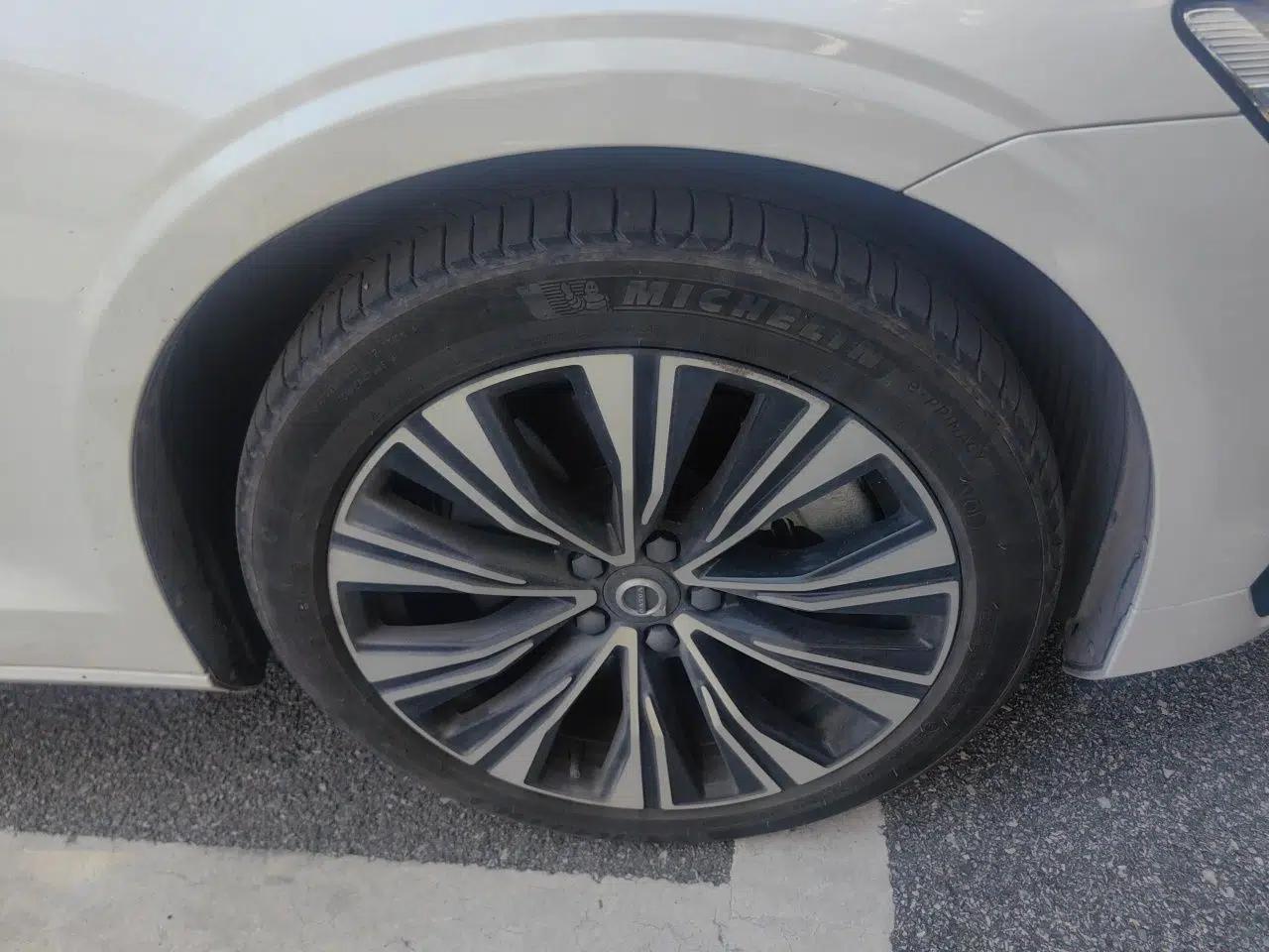 Volvo S60 New Energy 2023 T8 All-Wheel Drive Long-Range Zhiyi Luxury Edition — миниатюра 8