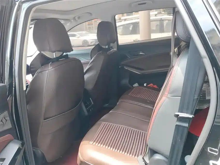Sihao X8 PLUS 2023 1.5TGDI DCT Smart Edition 7-seater — миниатюра 11