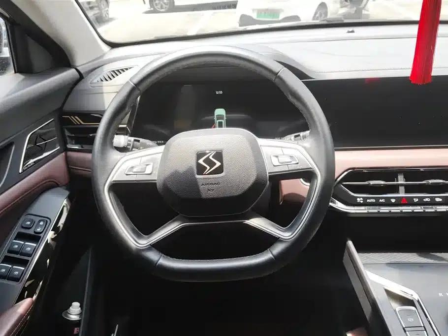 Sihao X8 PLUS 2023 1.5TGDI DCT Smart Edition 7-seater — миниатюра 15