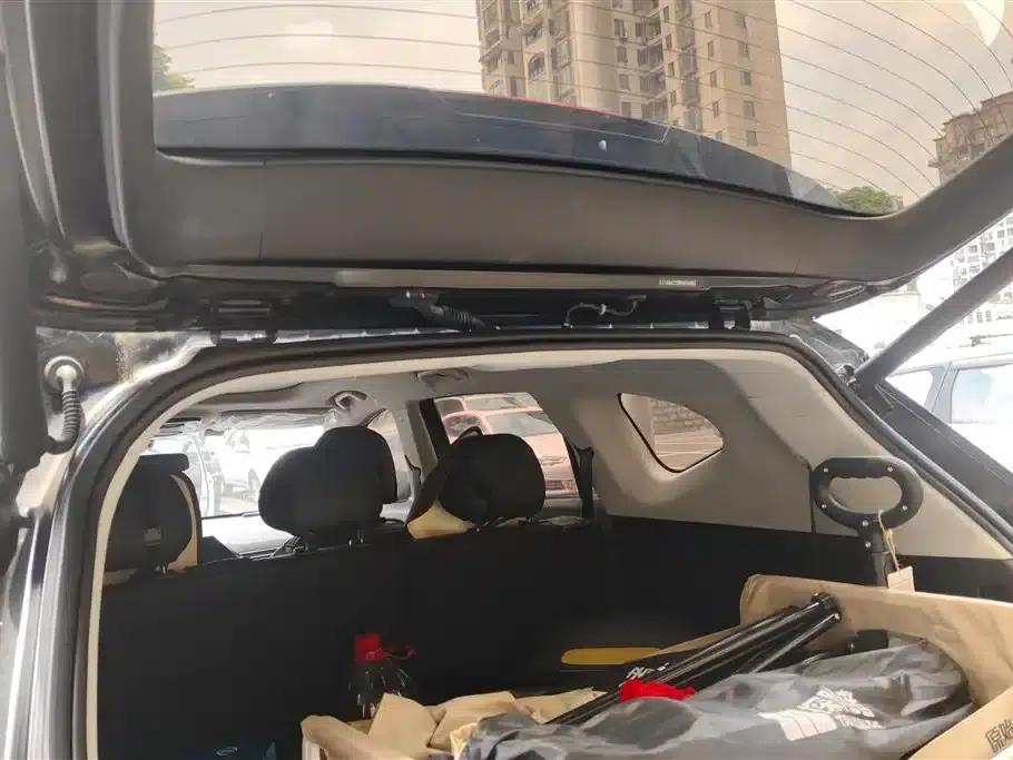 Sihao X8 PLUS 2023 1.5TGDI DCT Smart Edition 7-seater — миниатюра 4