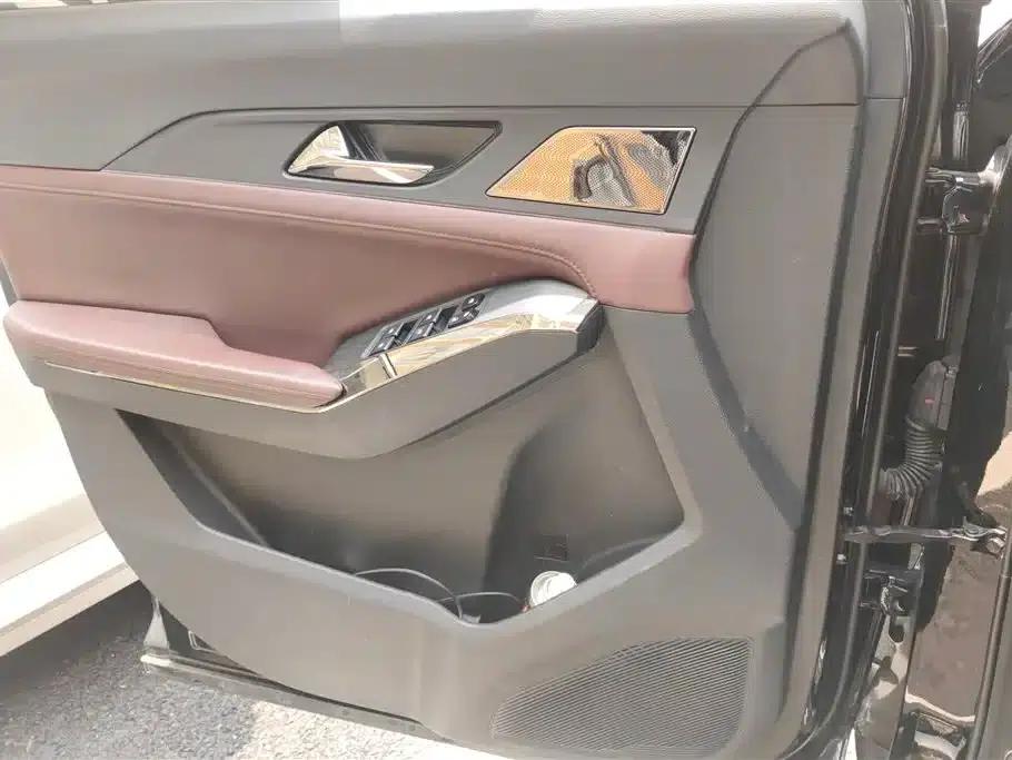 Sihao X8 PLUS 2023 1.5TGDI DCT Smart Edition 7-seater — миниатюра 7