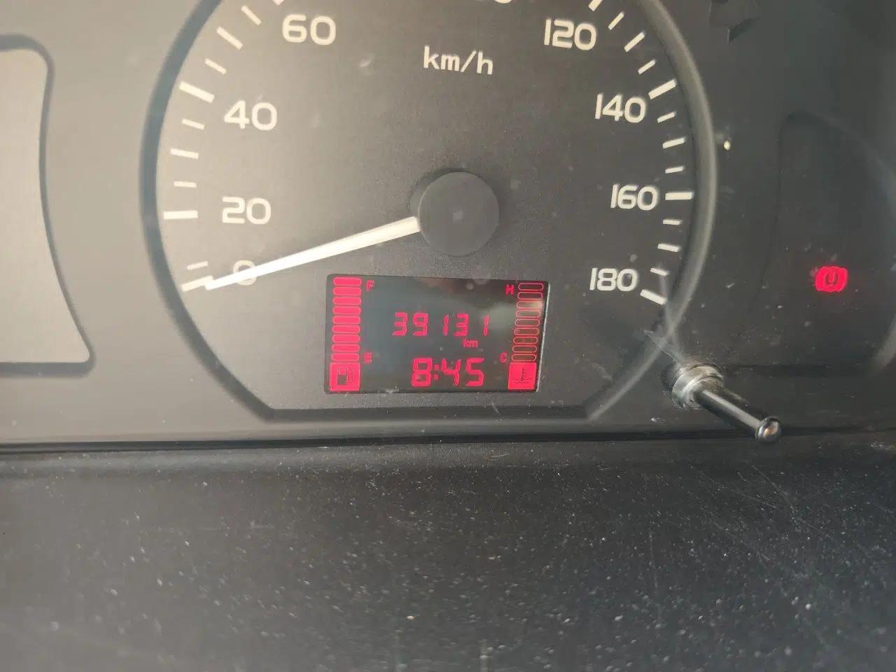 Wuling Rongguang S 2022 1.2L Standard Model Window-Sealed Car with Air Conditioning 2 Seats LSI — миниатюра 13