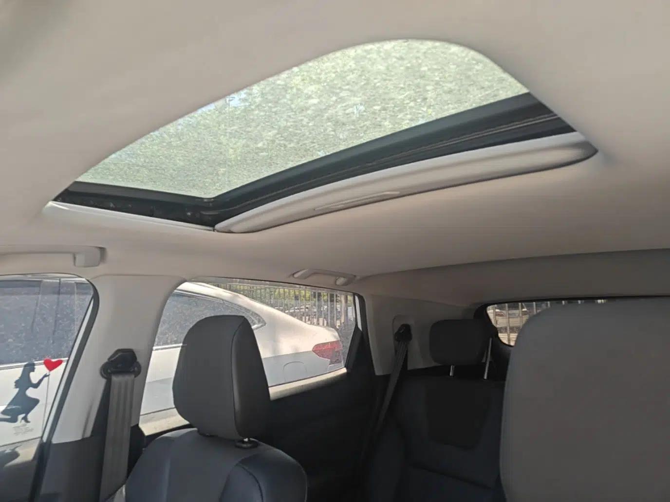 Wuling Alvez 2022 1.5L CVT Comfort Edition — миниатюра 21