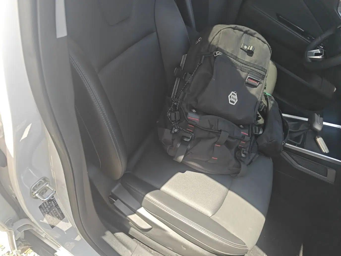 Wuling Alvez 2022 1.5L CVT Comfort Edition — миниатюра 23