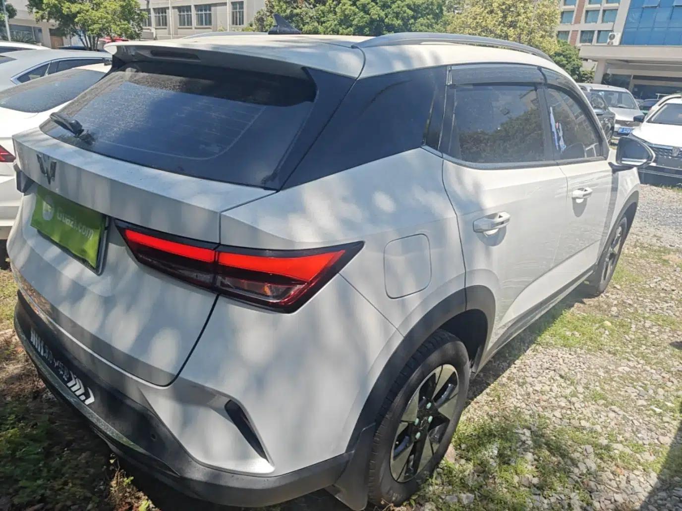Wuling Alvez 2022 1.5L CVT Comfort Edition — миниатюра 6
