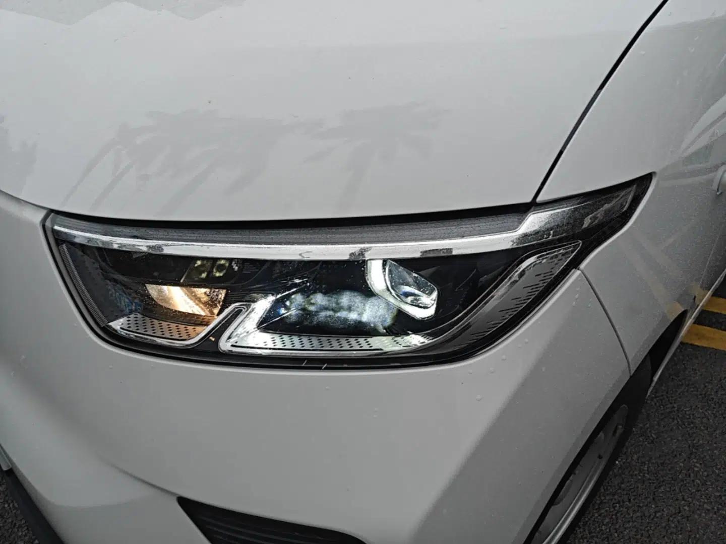 Wuling Yangguang 2024 300KM Comfort Version Passenger Van 75kW — миниатюра 9