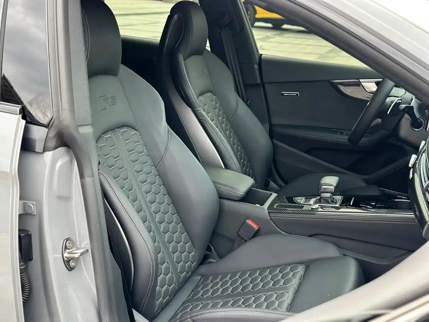 Audi RS 5 2023 RS 5 2.9T Sportback Dark Gold Edition — миниатюра 19
