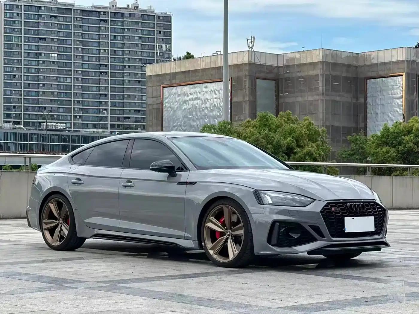 Audi RS 5 2023 RS 5 2.9T Sportback Dark Gold Edition — миниатюра 3