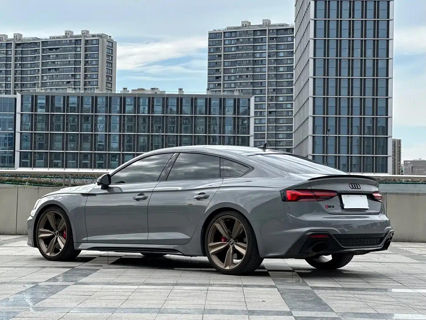 Audi RS 5 2023 RS 5 2.9T Sportback Dark Gold Edition — миниатюра 6
