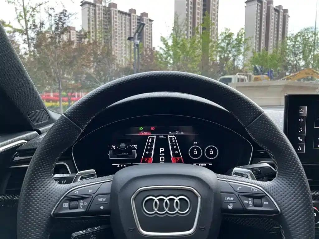 Audi RS 5 2022 RS 5 2.9T Sportback Dark Gold Edition — миниатюра 16
