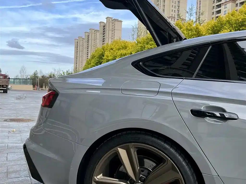 Audi RS 5 2022 RS 5 2.9T Sportback Dark Gold Edition — миниатюра 20