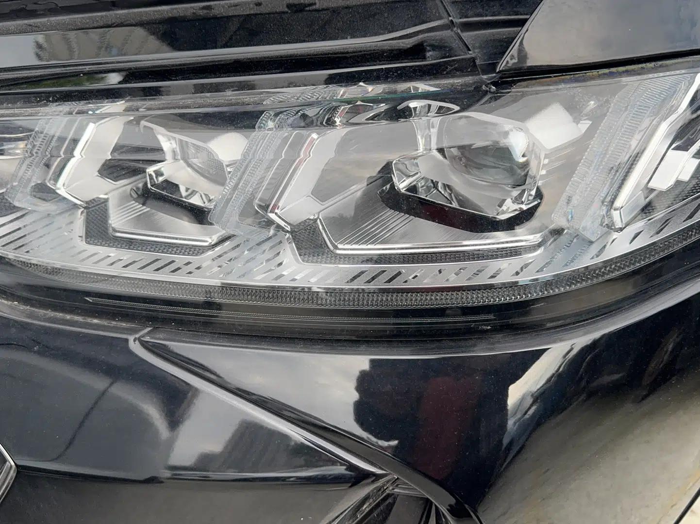 Wey Mocha 2021 2.0T Two-Wheel-Drive Ultra-Strong Version — миниатюра 2