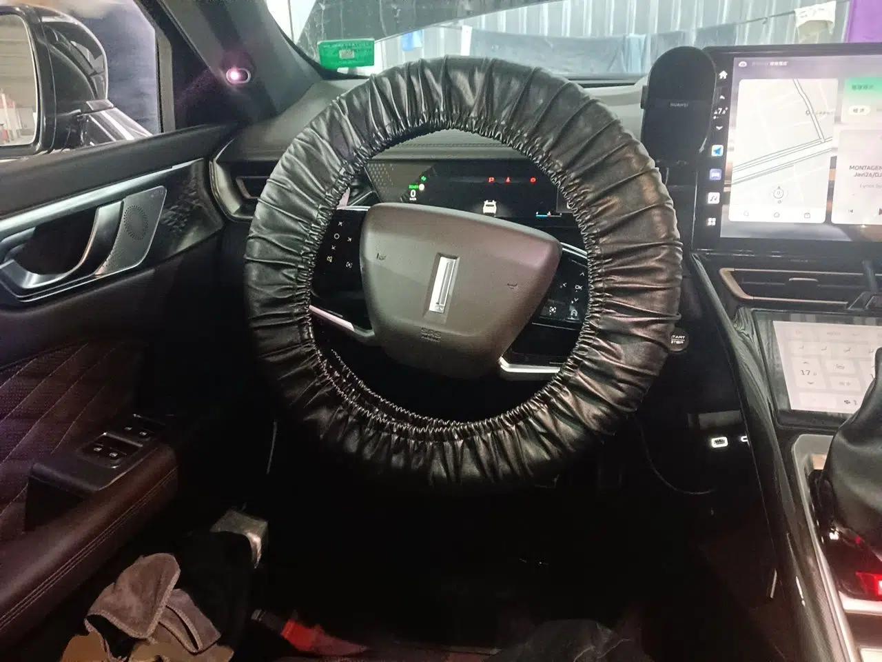 Wey Mocha 2021 2.0T Four-Wheel Drive Premium Edition — миниатюра 11