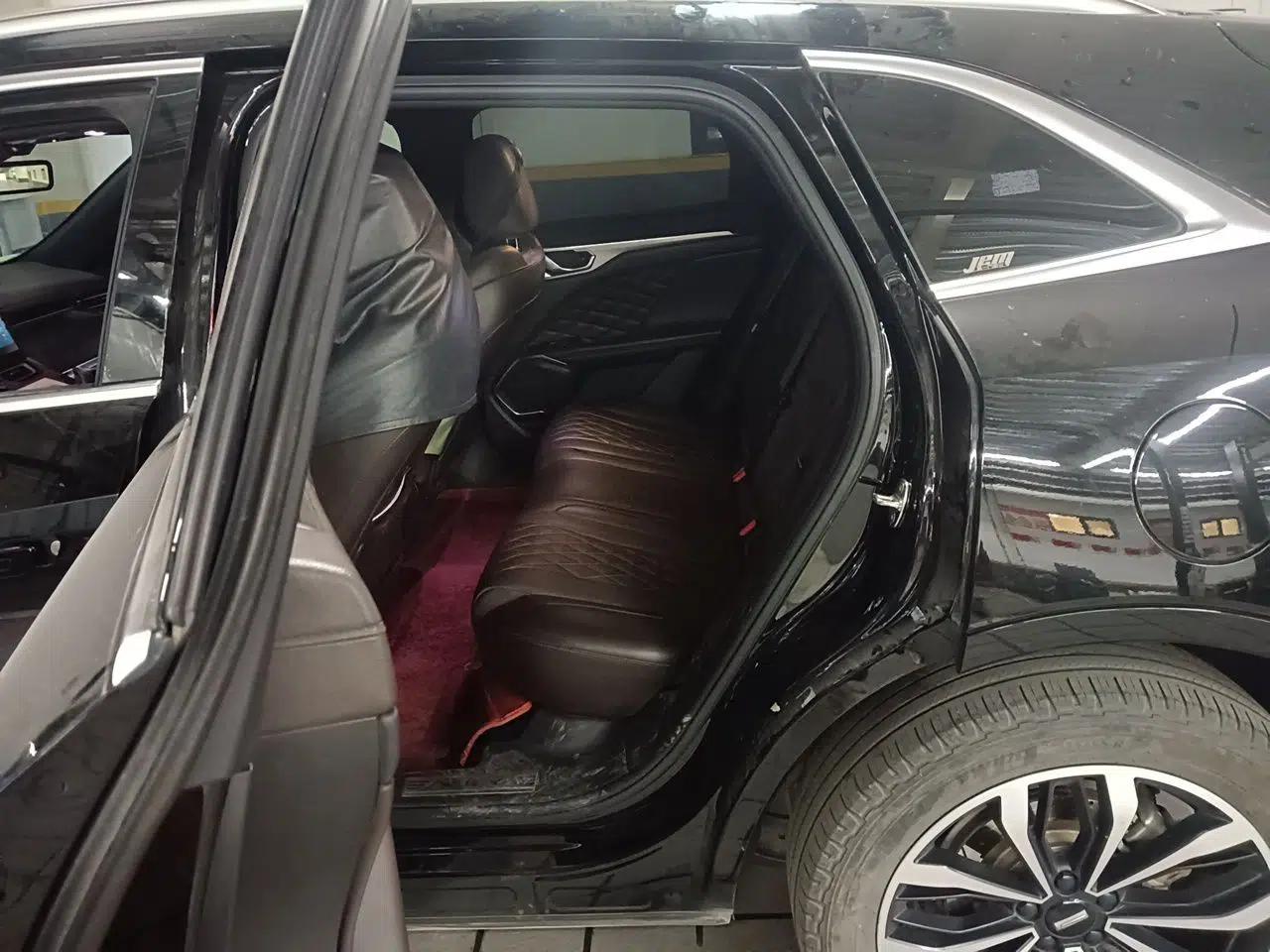 Wey Mocha 2021 2.0T Four-Wheel Drive Premium Edition — миниатюра 18