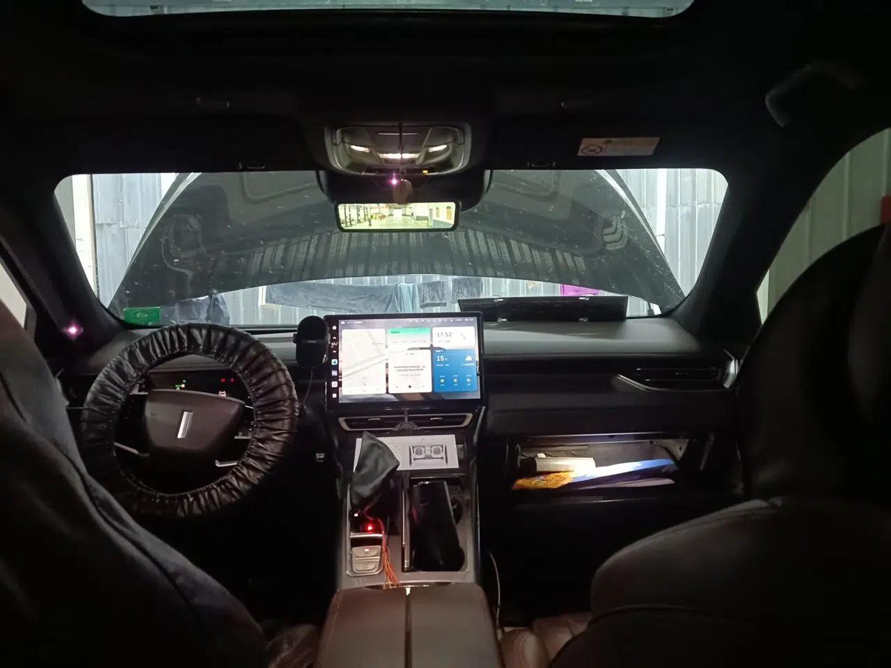 Wey Mocha 2021 2.0T Four-Wheel Drive Premium Edition — миниатюра 19