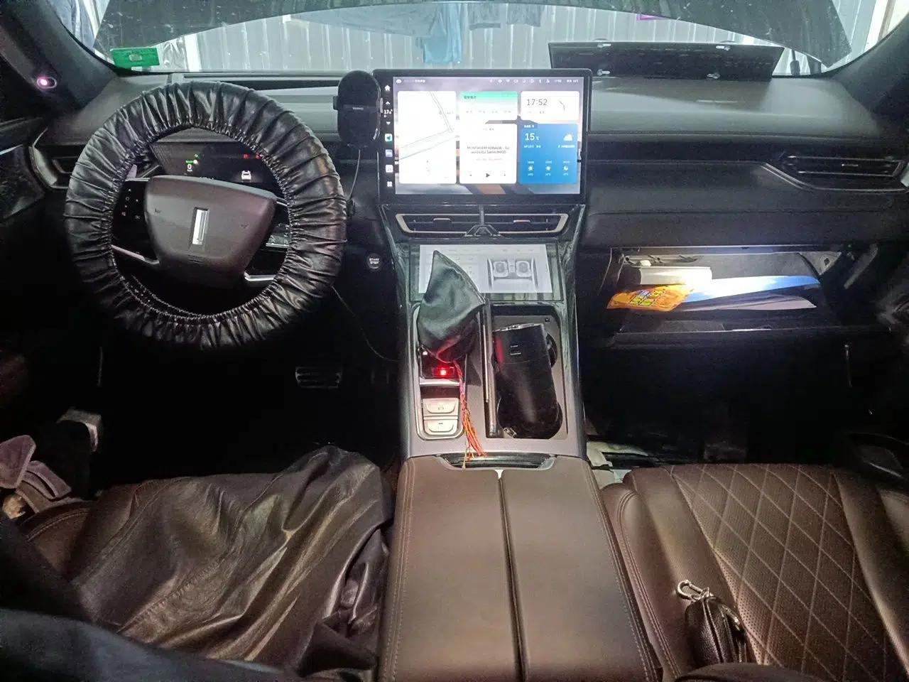 Wey Mocha 2021 2.0T Four-Wheel Drive Premium Edition — миниатюра 10
