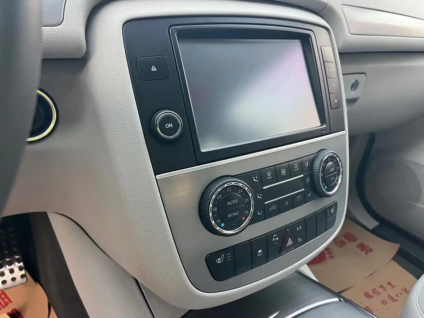 2014 Mercedes-Benz R-Class R 320 4MATIC Business Edition — миниатюра 11