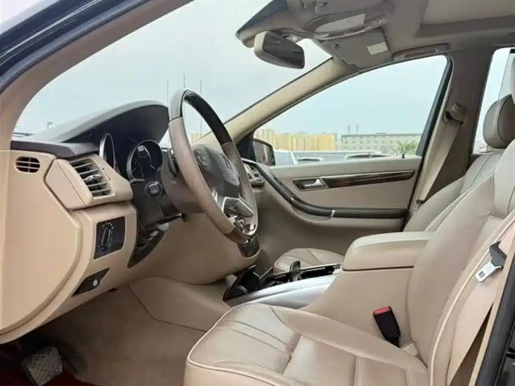 2010 Mercedes-Benz R-Class R 350 L 4MATIC — миниатюра 4