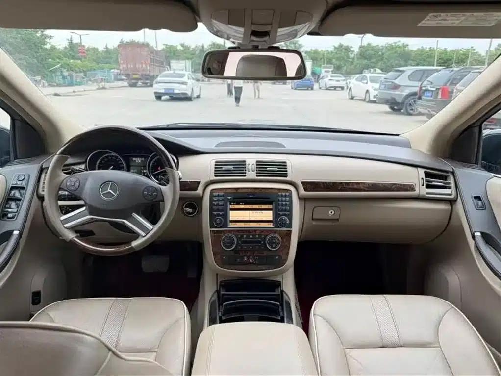 2010 Mercedes-Benz R-Class R 350 L 4MATIC — миниатюра 6