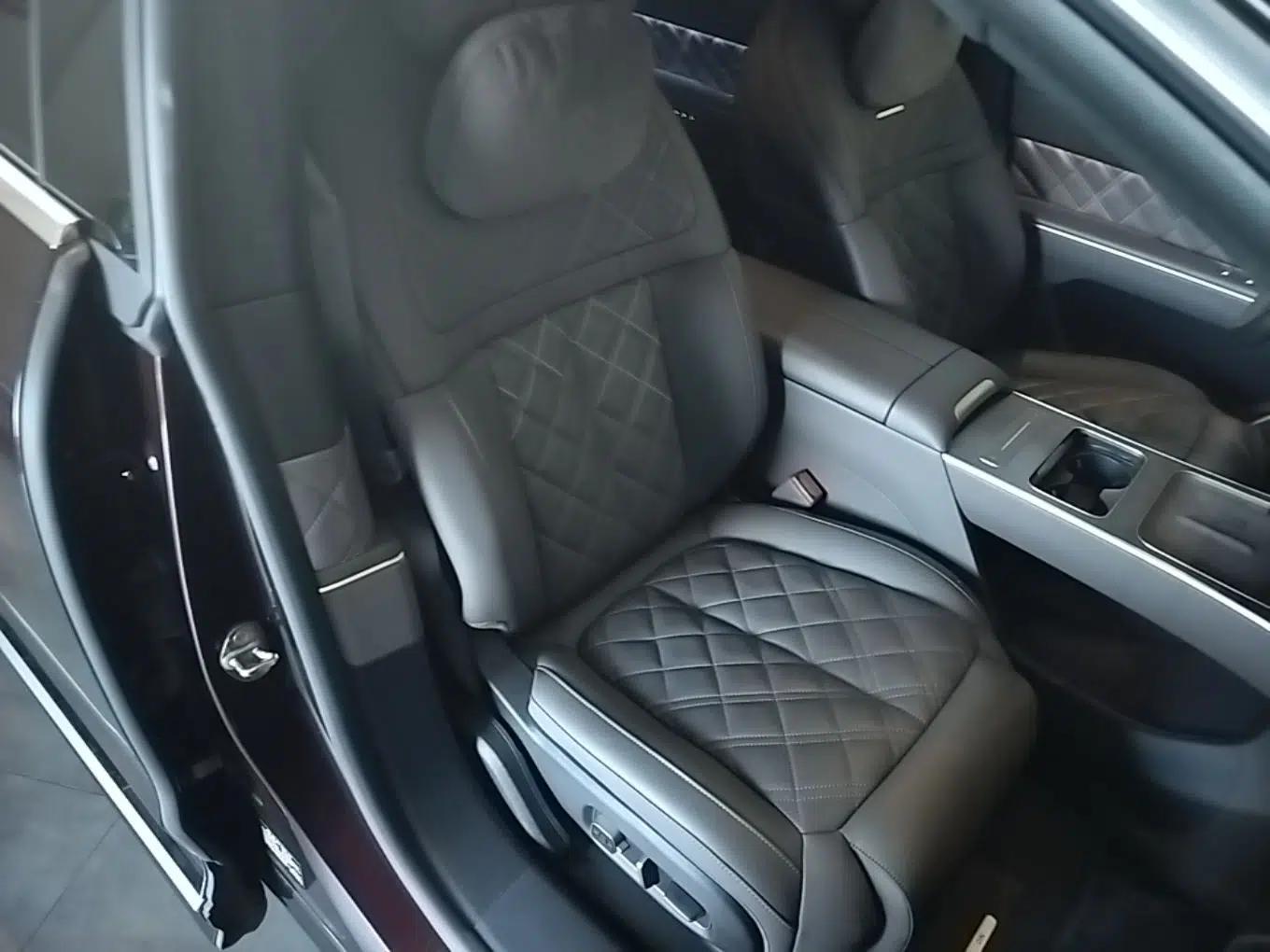 Nio ET9 2025 100 kWh — миниатюра 23