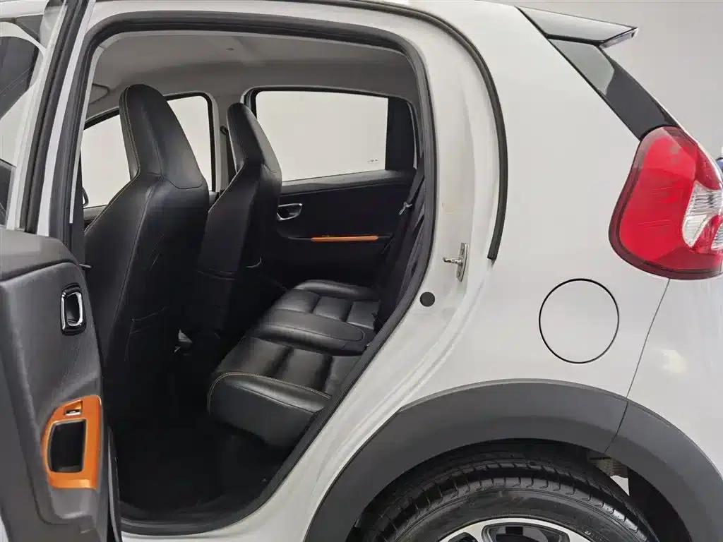 Geely Vision X1 2017 1.3L Automatic Fun Edition — миниатюра 15