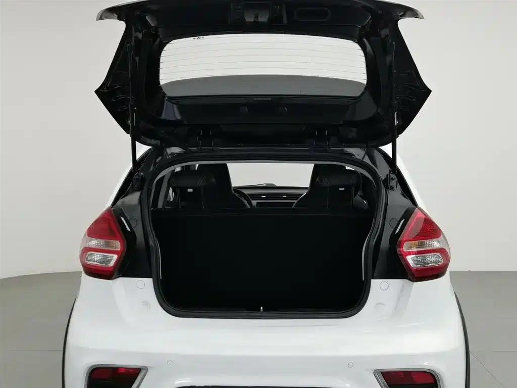 Geely Vision X1 2017 1.3L Automatic Fun Edition — миниатюра 16