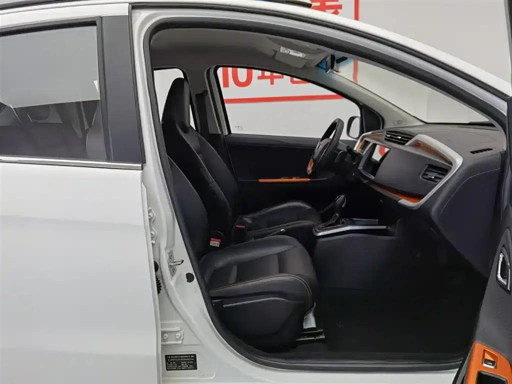 Geely Vision X1 2017 1.3L Automatic Fun Edition — миниатюра 23