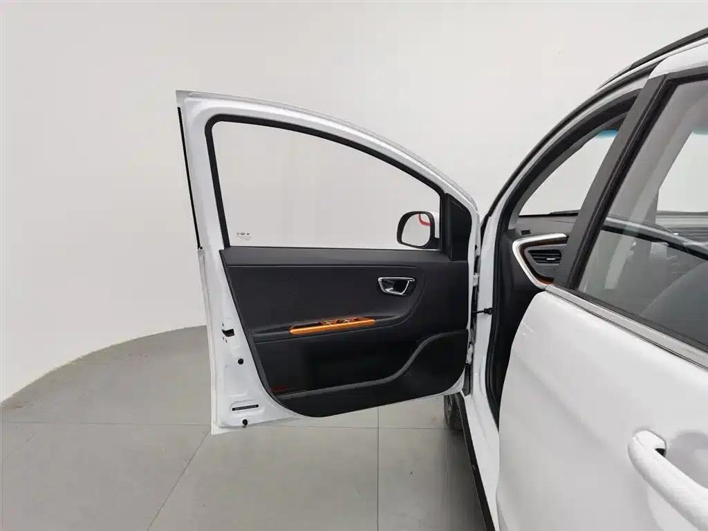 Geely Vision X1 2017 1.3L Automatic Fun Edition — миниатюра 8