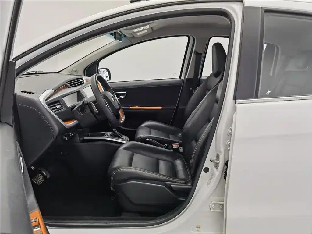Geely Vision X1 2017 1.3L Automatic Fun Edition — миниатюра 10