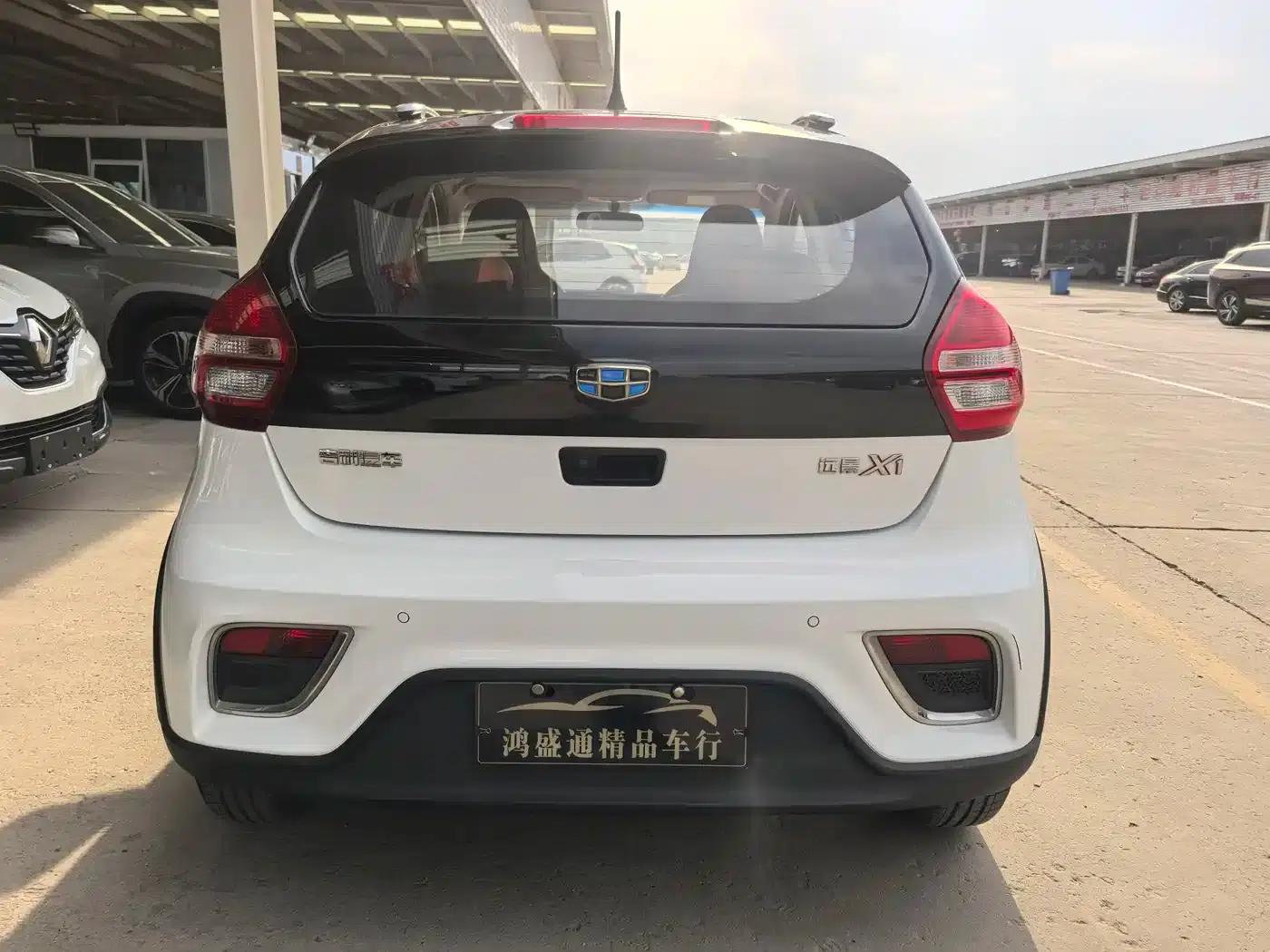 Geely Vision X1 2017 1.3L Automatic Player Edition — миниатюра 4