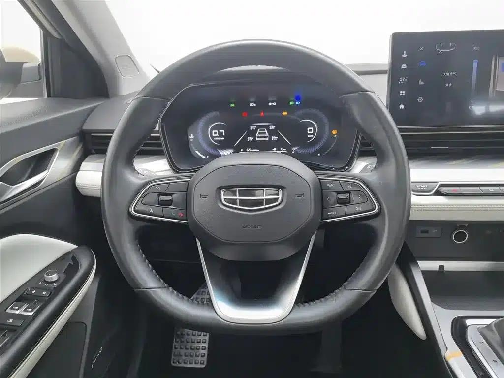 Geely Emgrand L 2022 1.4T CVT Flagship Edition — миниатюра 11