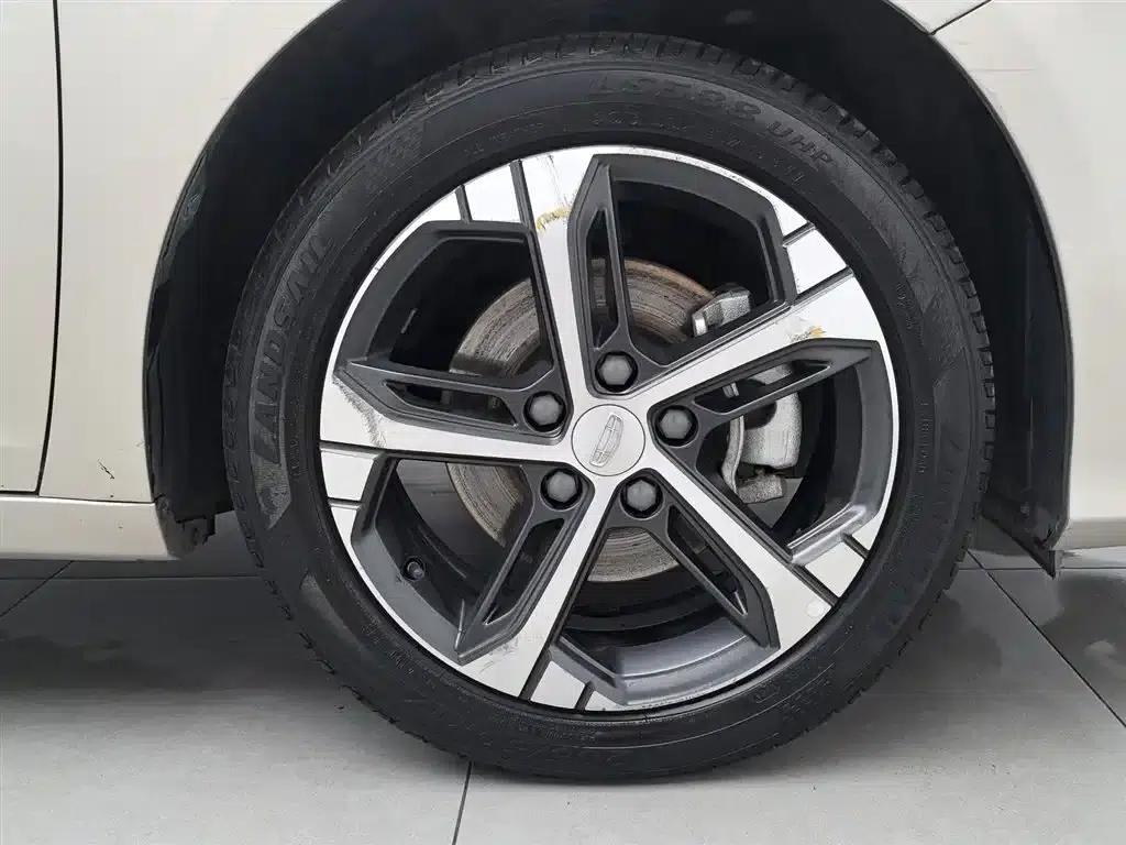 Geely Emgrand L 2022 1.4T CVT Flagship Edition — миниатюра 17
