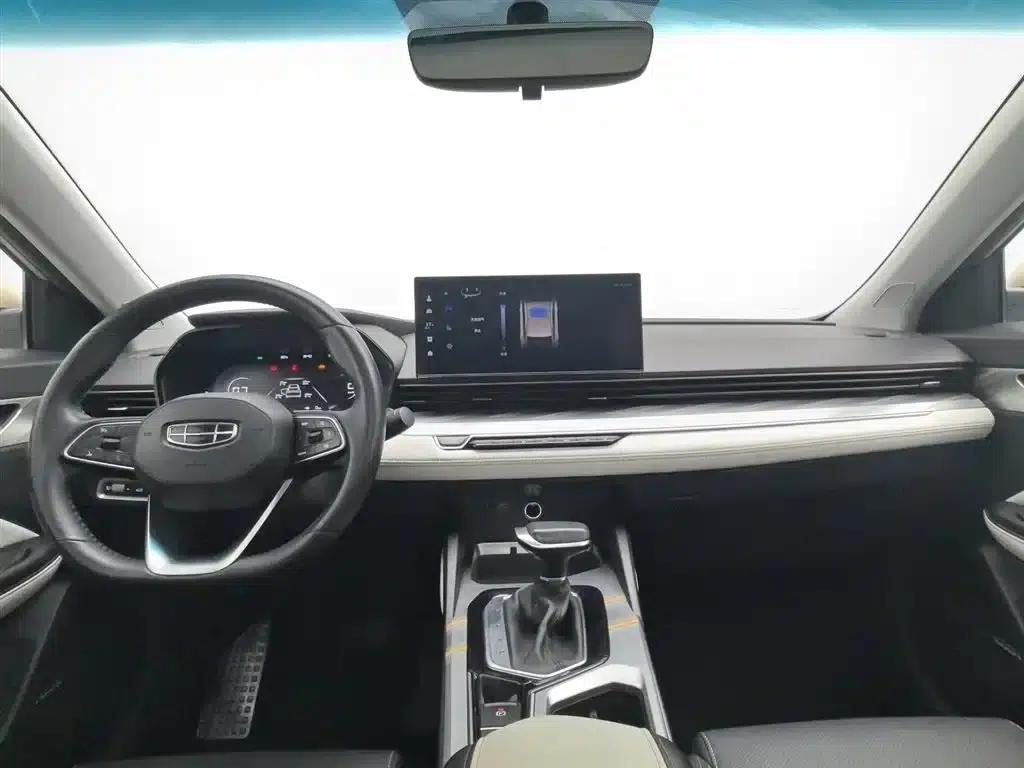 Geely Emgrand L 2022 1.4T CVT Flagship Edition — миниатюра 5