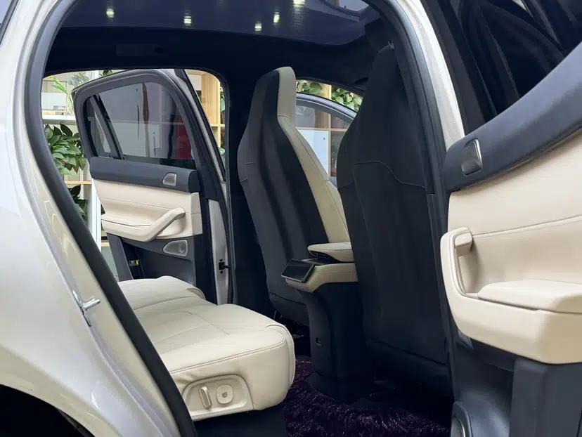 Nio EC7 2023 75 kWh — миниатюра 22