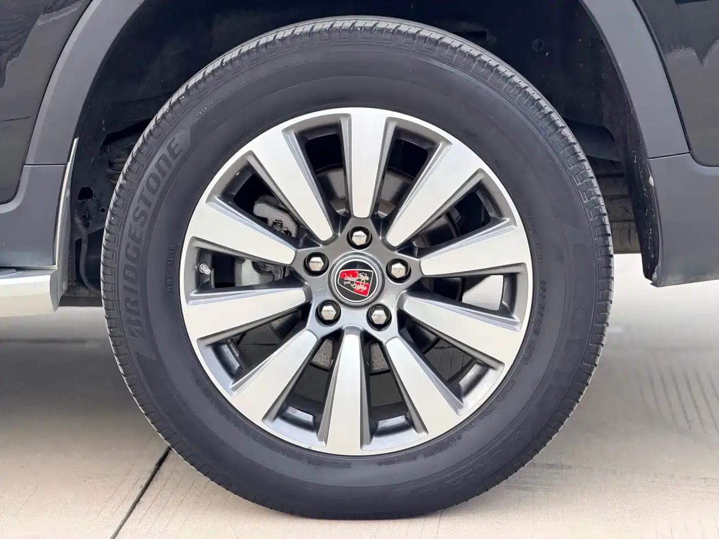 Roewe RX8 2019 30T Intelligent Connected 4WD Super Flagship Edition — миниатюра 21