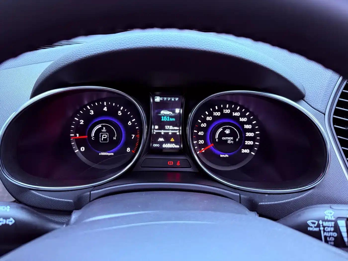 2013 Geely Grand Prix 3.0L 7-seater 4WD Flagship Edition with Brown Interior — миниатюра 15