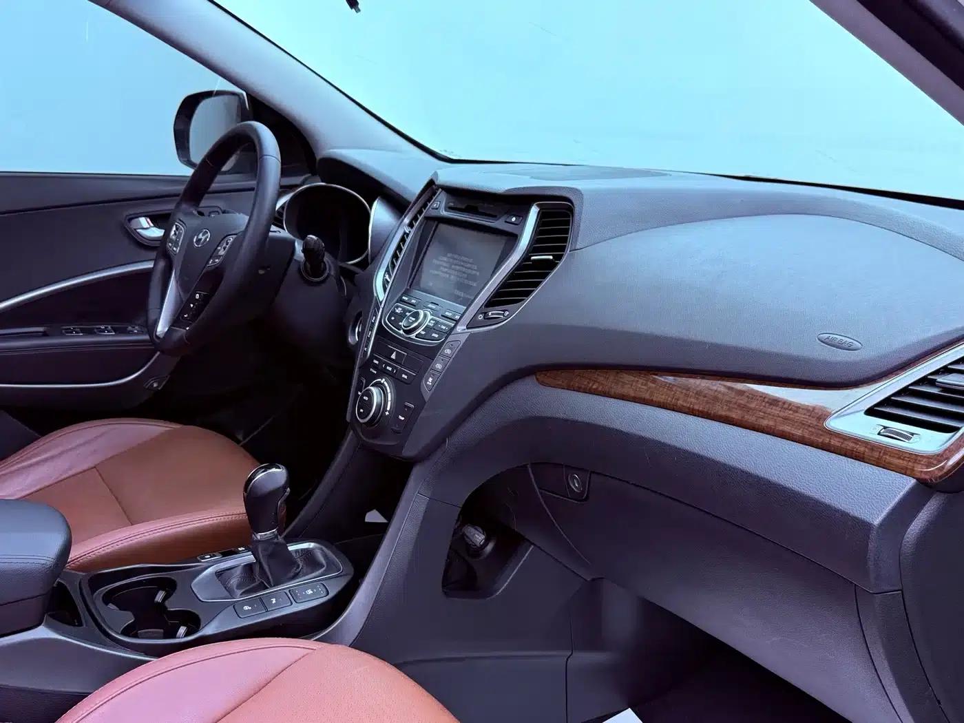 2013 Geely Grand Prix 3.0L 7-seater 4WD Flagship Edition with Brown Interior — миниатюра 20