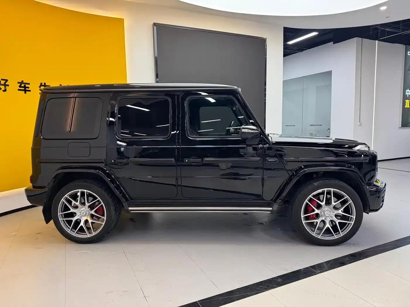 2021 Mercedes-Benz G-Class AMG 63 — миниатюра 4