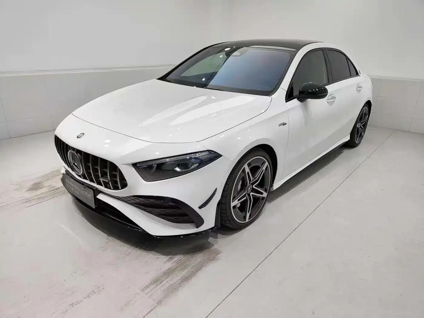 2025 Mercedes-Benz A-Class AMG A 35 L 4MATIC — миниатюра 1