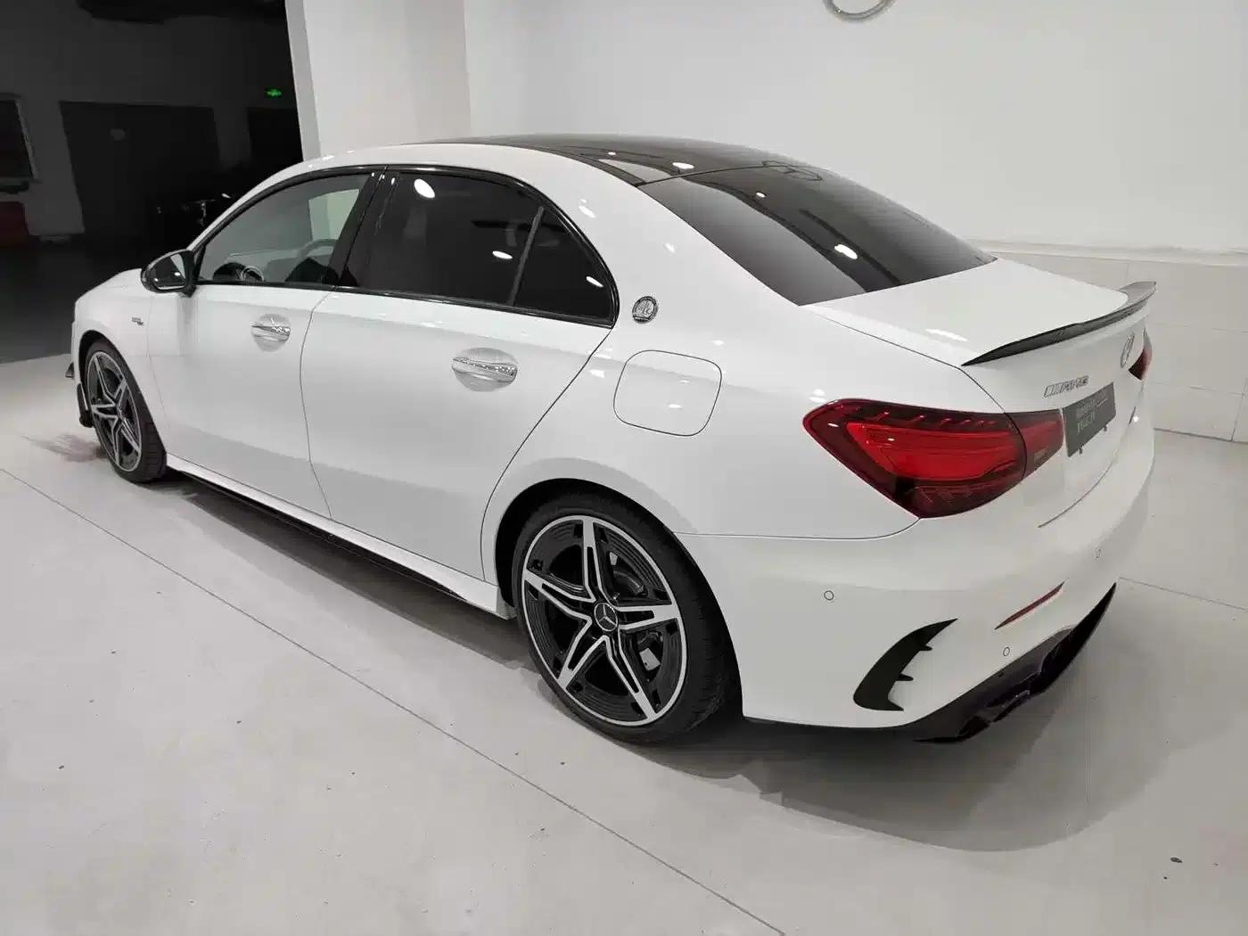 2025 Mercedes-Benz A-Class AMG A 35 L 4MATIC — миниатюра 2