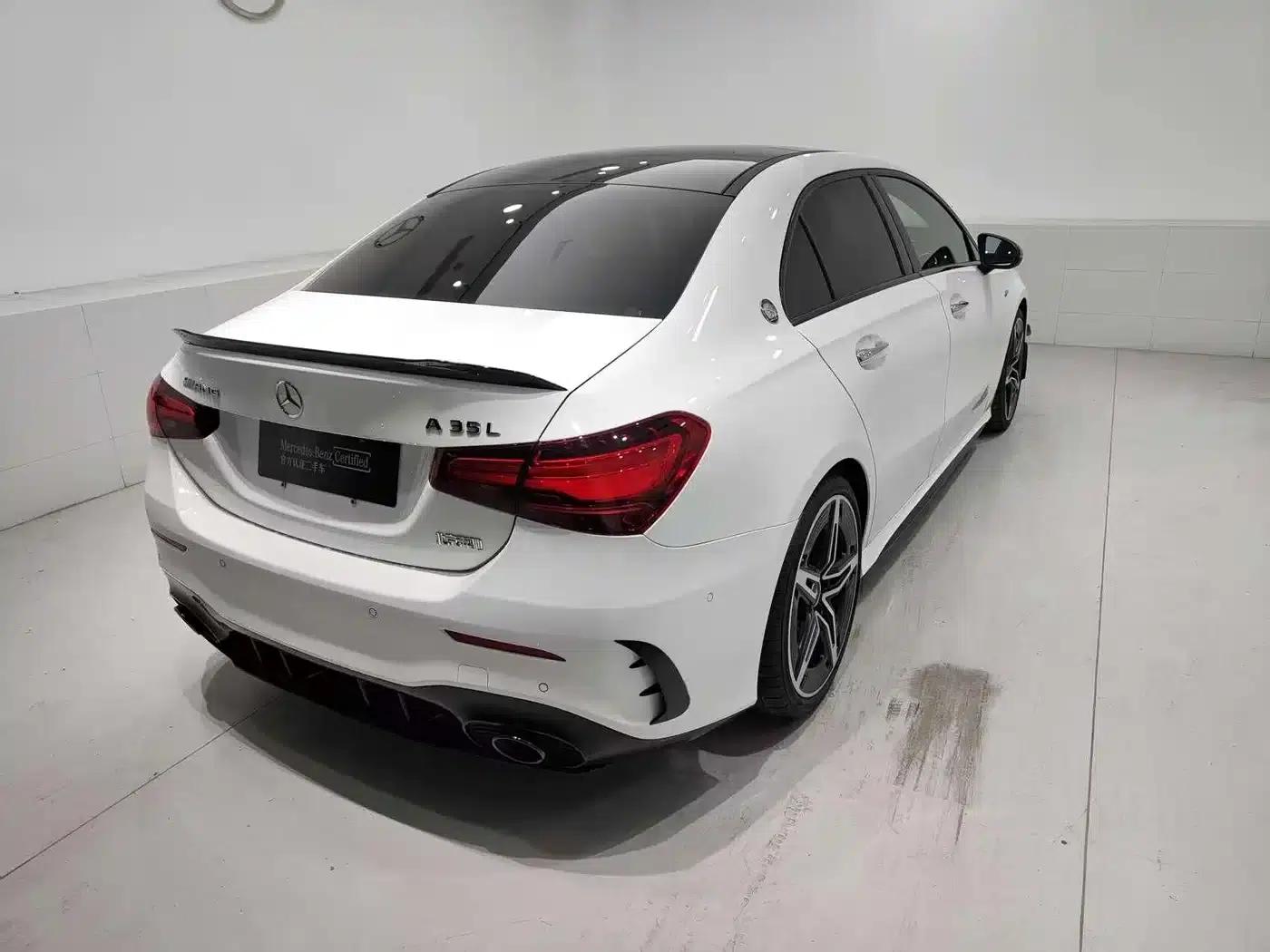2025 Mercedes-Benz A-Class AMG A 35 L 4MATIC — миниатюра 17