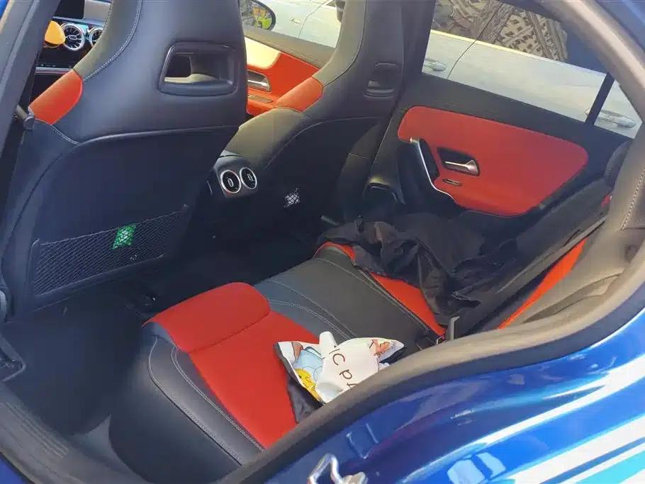 Imported 2024 Mercedes-Benz A-Class AMG A 35 4MATIC — миниатюра 11