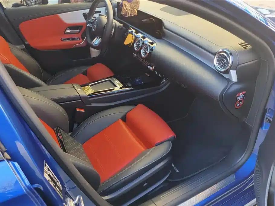 Imported 2024 Mercedes-Benz A-Class AMG A 35 4MATIC — миниатюра 8