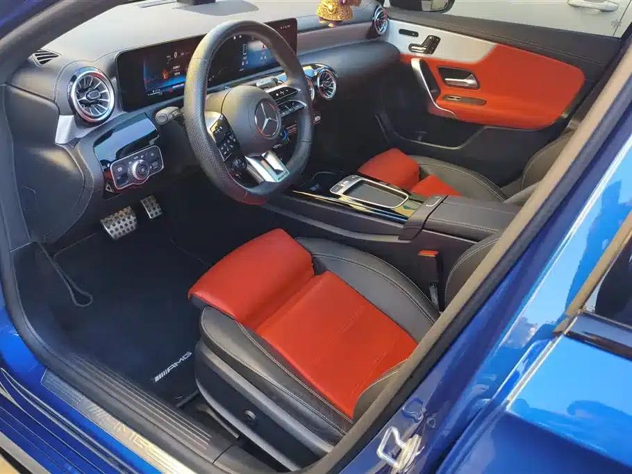 Imported 2024 Mercedes-Benz A-Class AMG A 35 4MATIC — миниатюра 9
