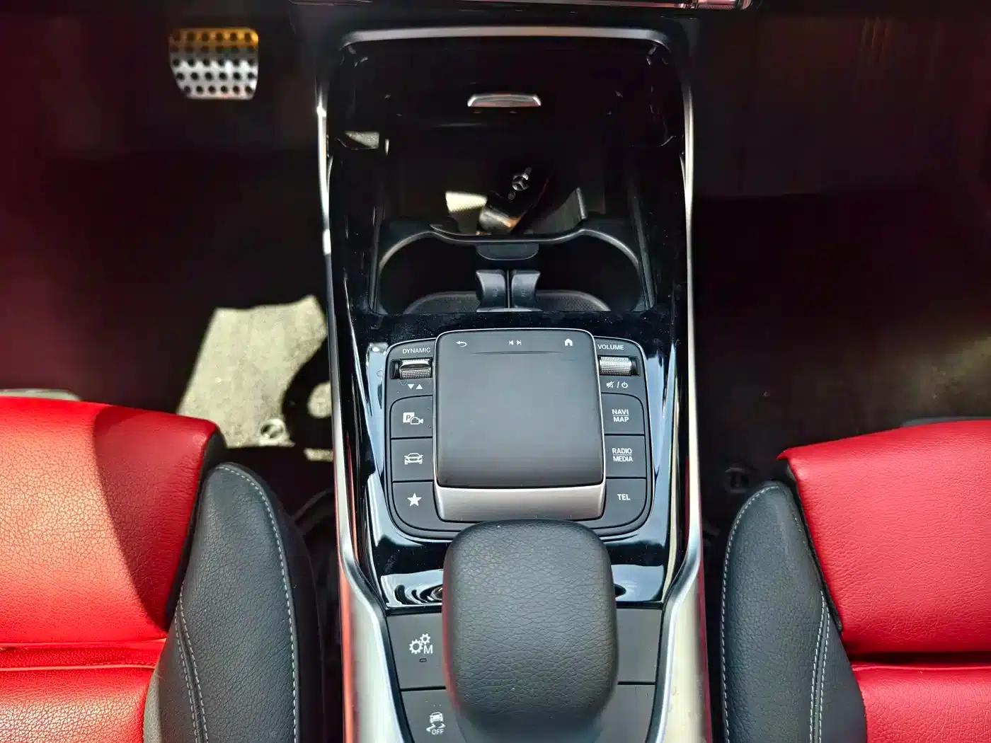 Imported 2022 Mercedes-Benz A-Class AMG A 35 4MATIC — миниатюра 12