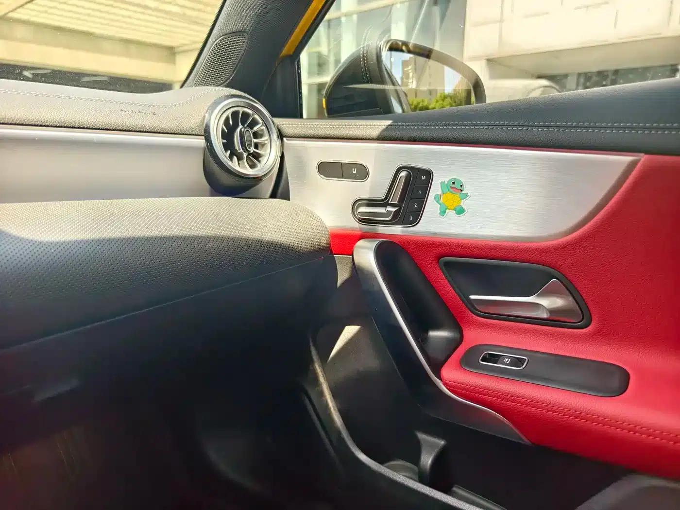 Imported 2022 Mercedes-Benz A-Class AMG A 35 4MATIC — миниатюра 13