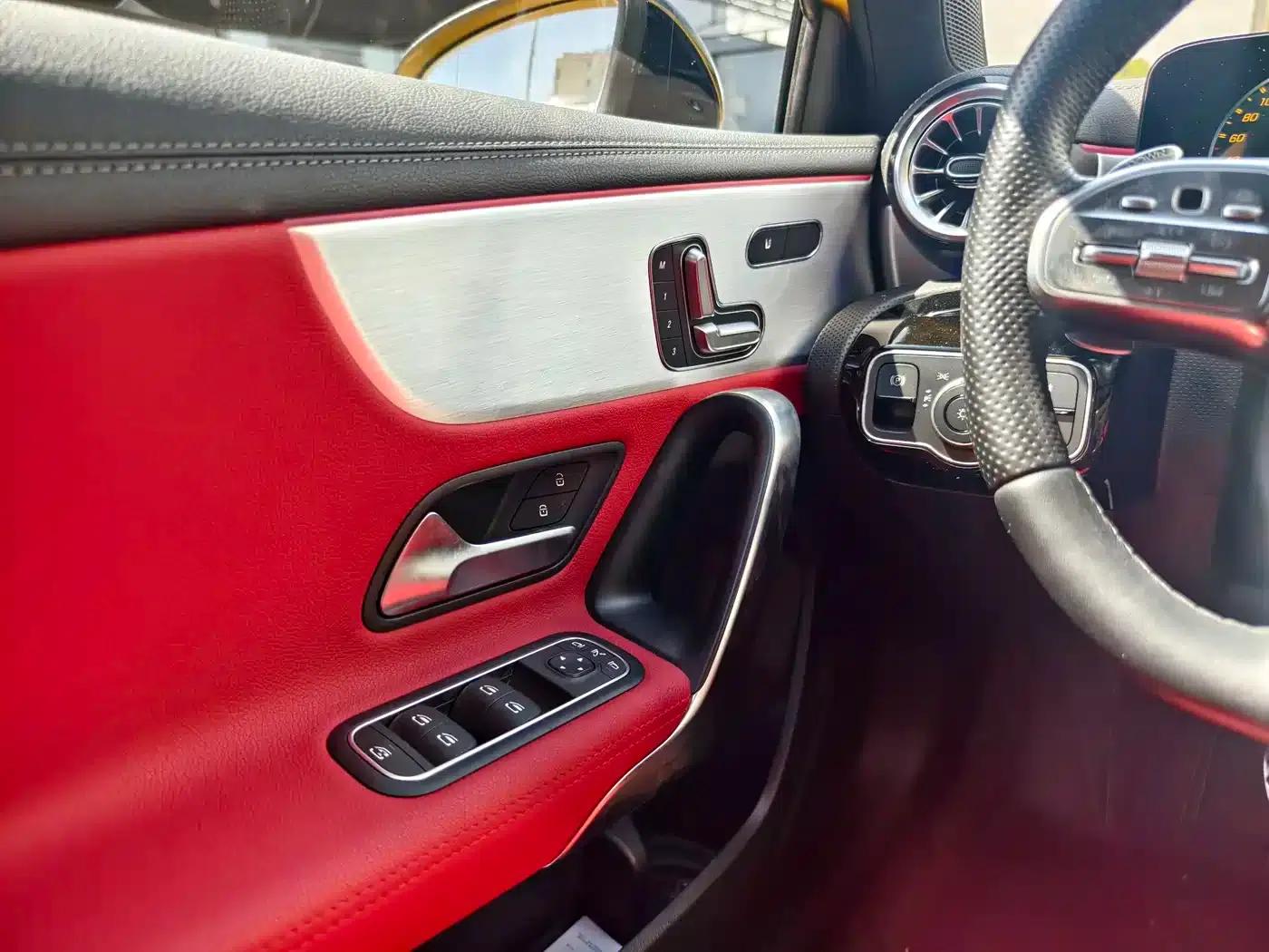 Imported 2022 Mercedes-Benz A-Class AMG A 35 4MATIC — миниатюра 14
